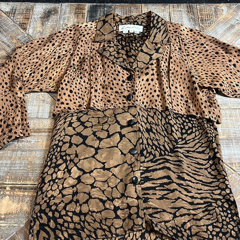 Vintage Lillie Rubin silk animal print top. Size 6.